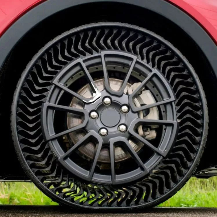 La galère du pneu crevé… c’est fini avec le pneu sans air increvable Michelin !