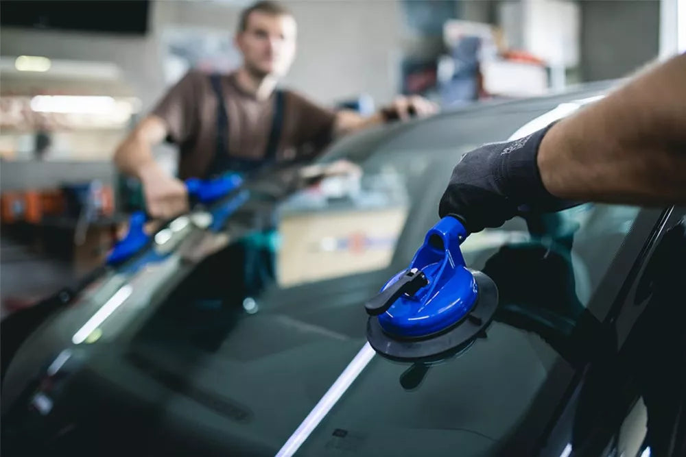Les tarifs des pare-brise s’envolent, les coûts de remplacement aussi